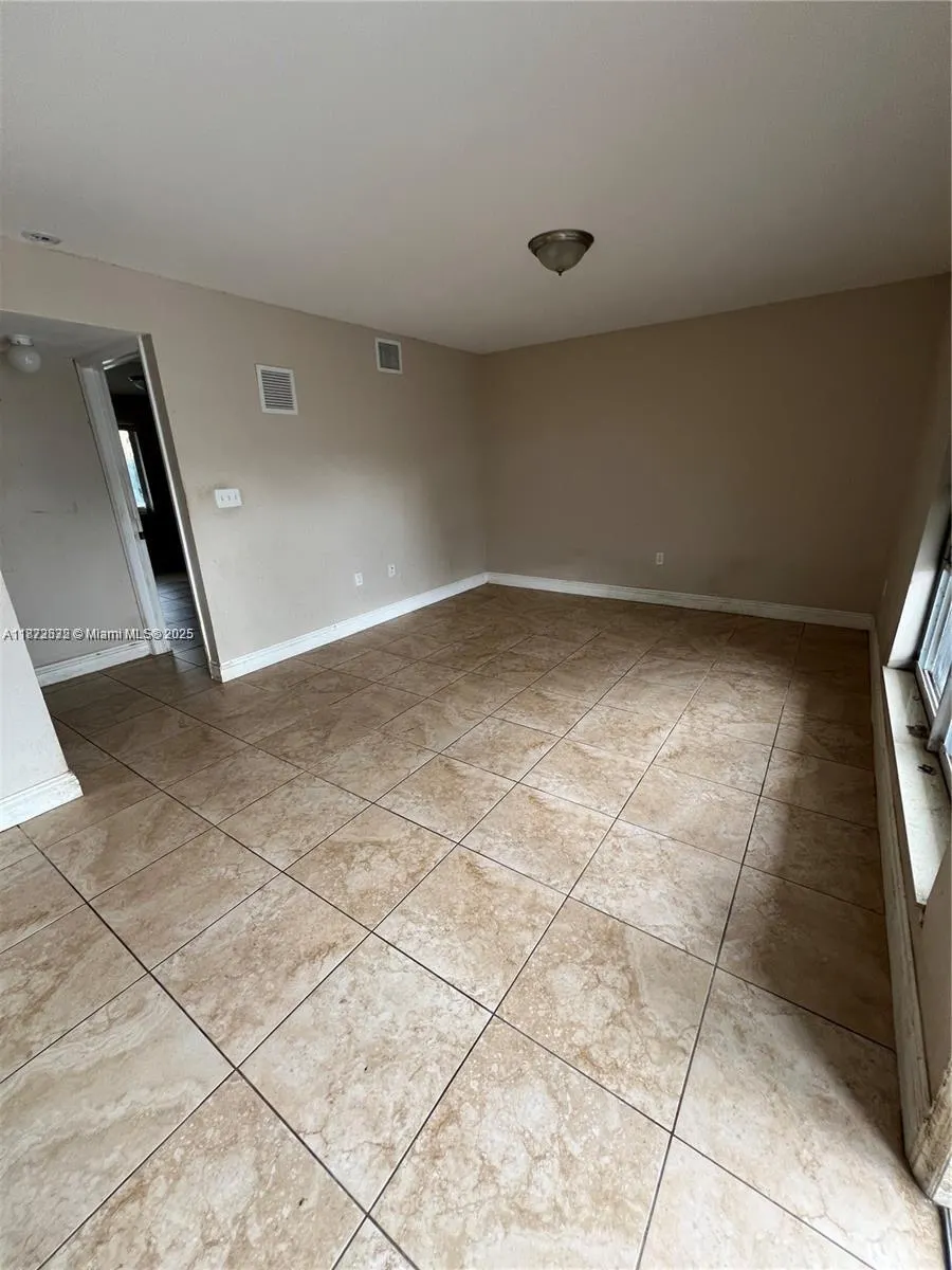 1999 NW 5th Pl