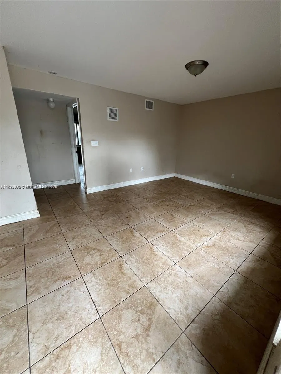 1999 NW 5th Pl