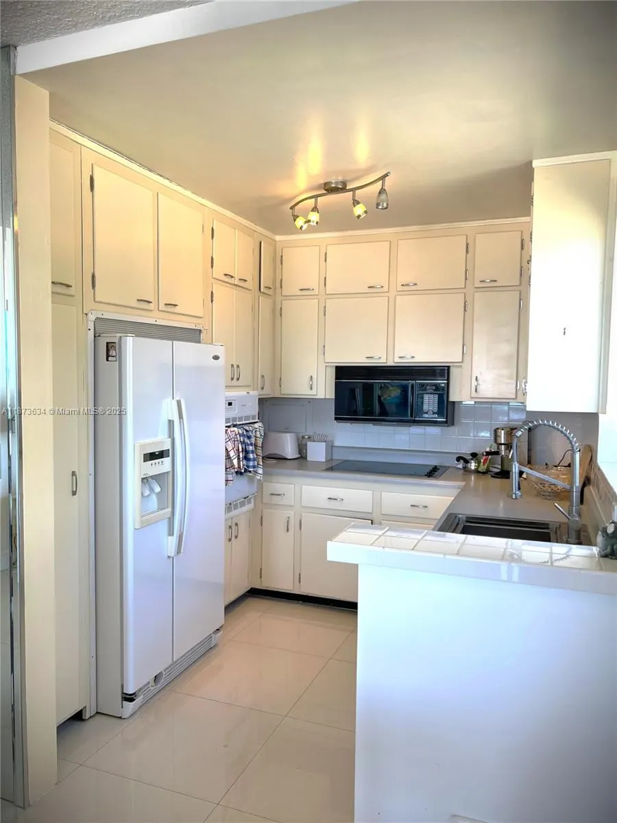 345 N Fort Lauderdale Beach Blvd, #202