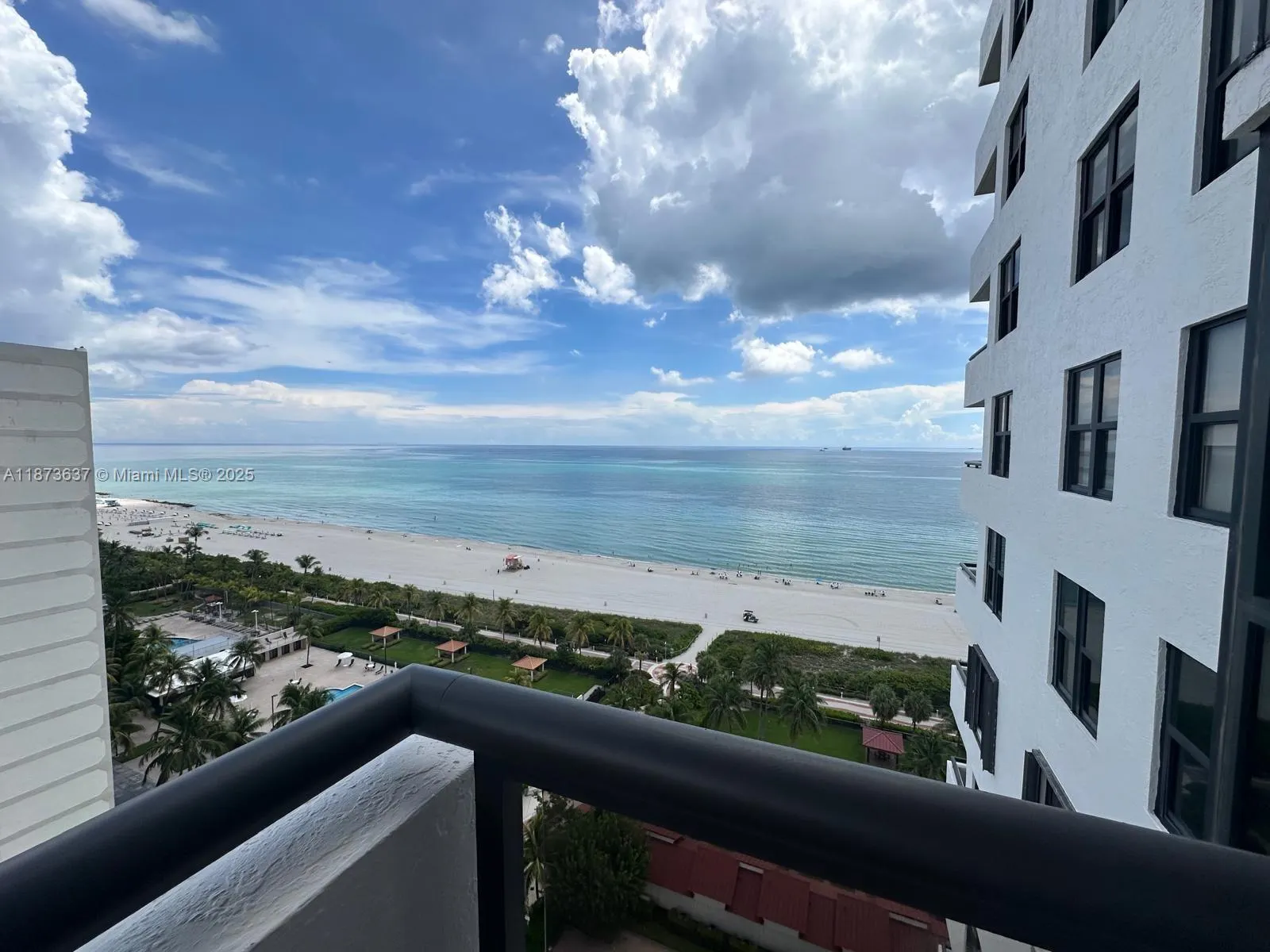 2555 Collins Ave, #1800