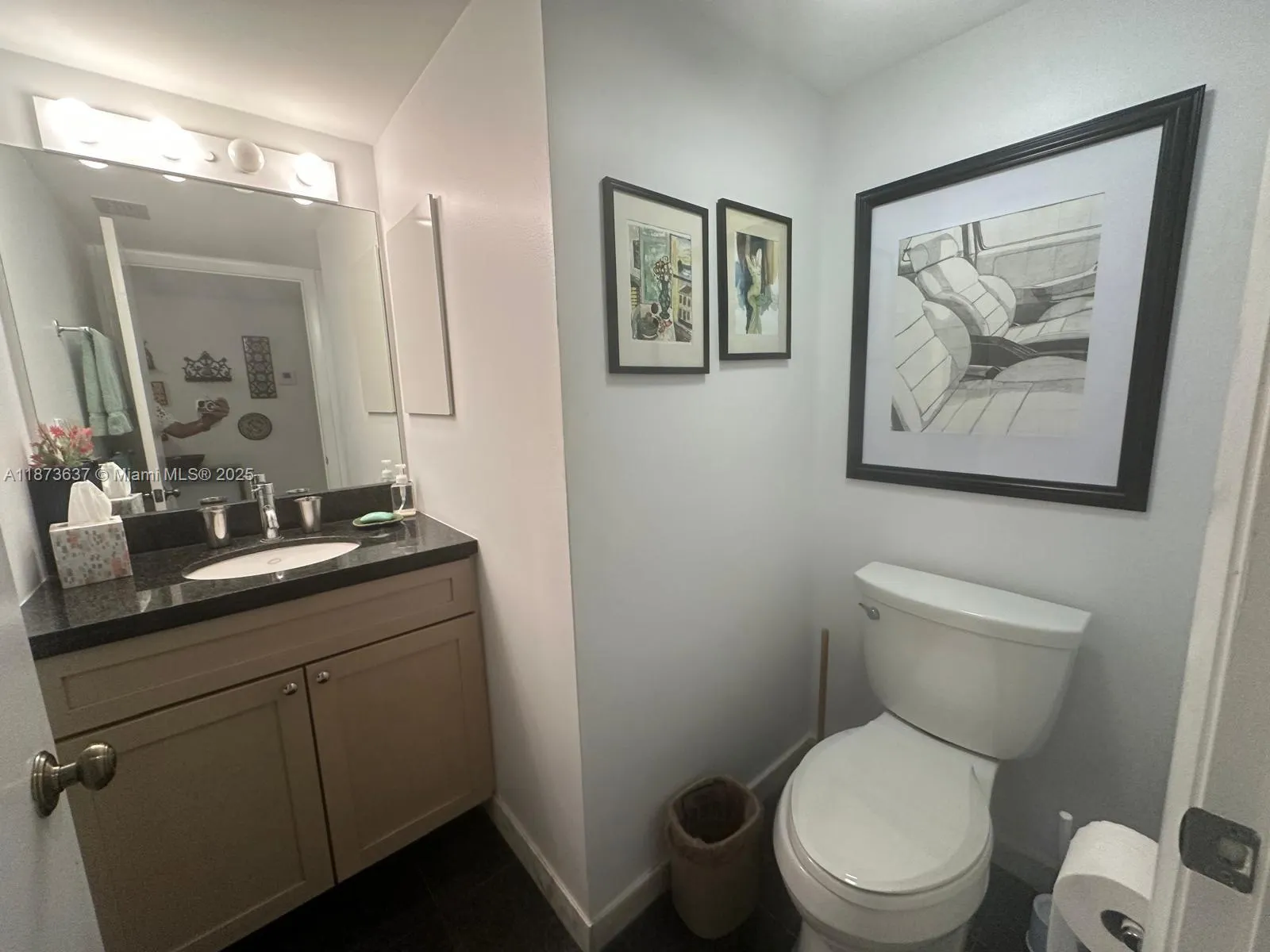 2555 Collins Ave, #1800