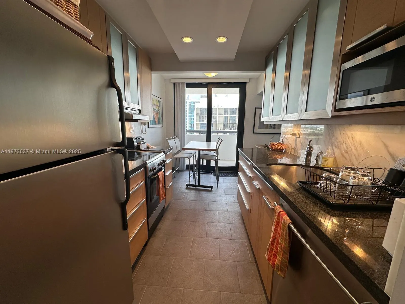 2555 Collins Ave, #1800