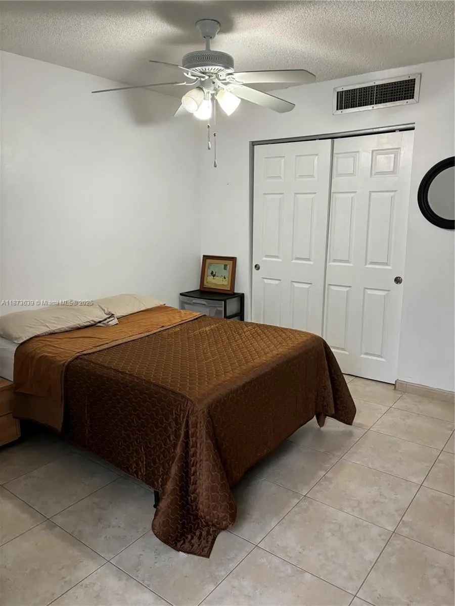 3475 N Country Club Dr, #116