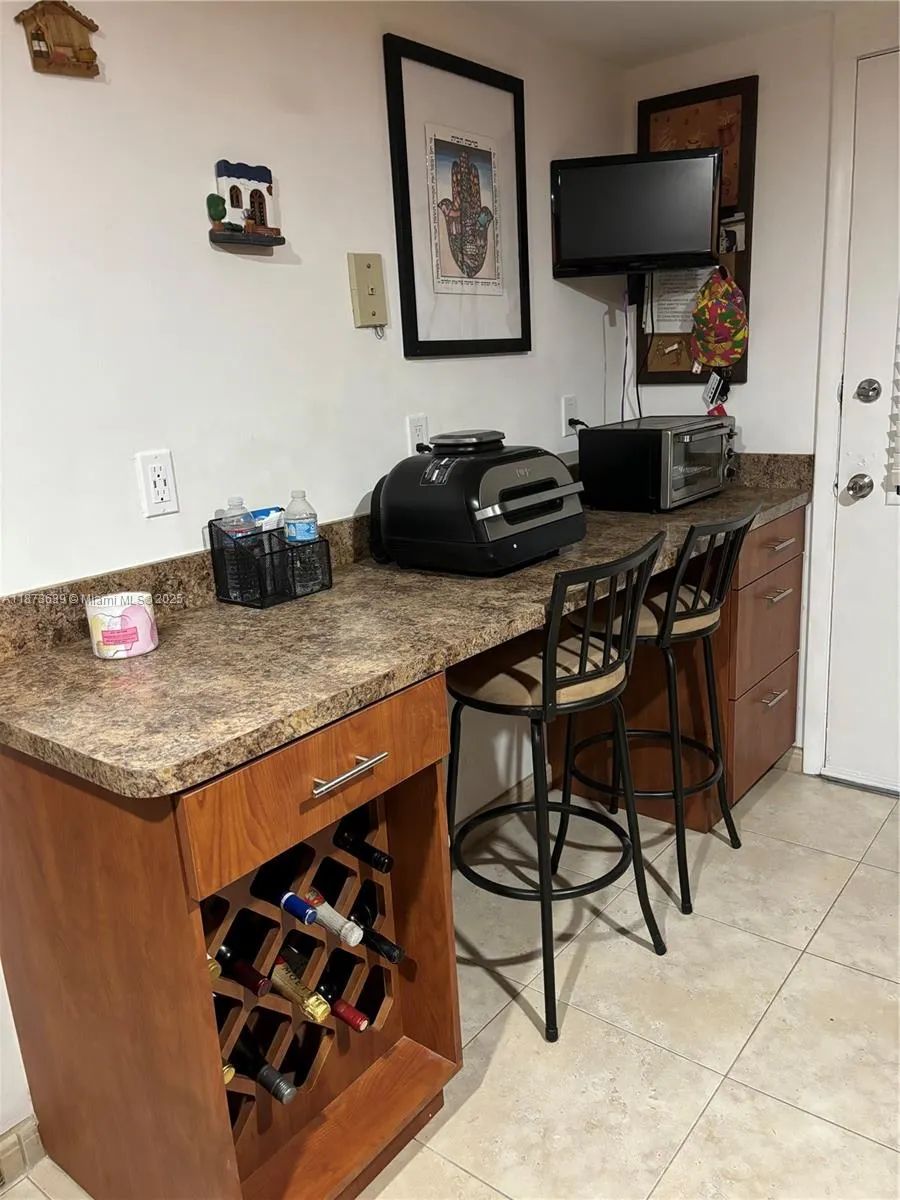 3475 N Country Club Dr, #116