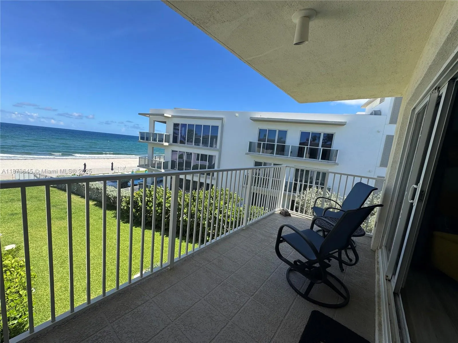 1203 Hillsboro Mile, #P2