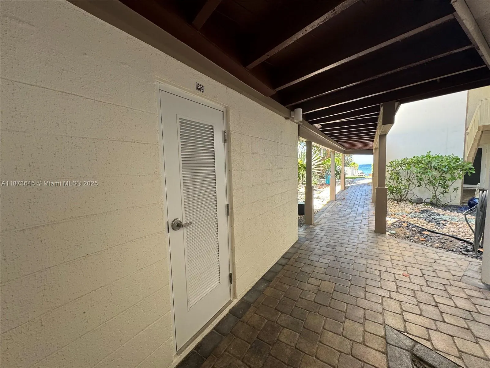 1203 Hillsboro Mile, #P2