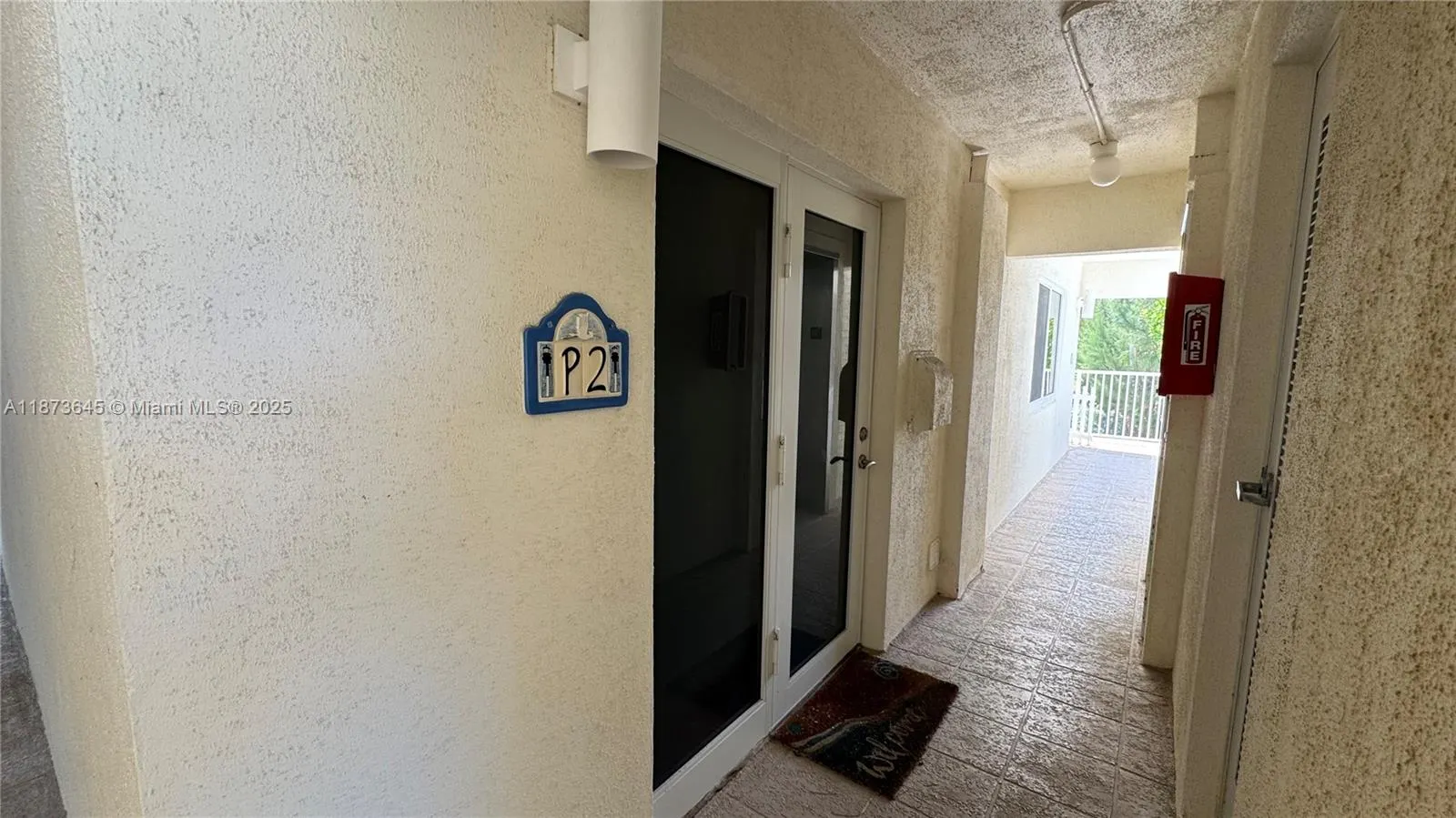 1203 Hillsboro Mile, #P2