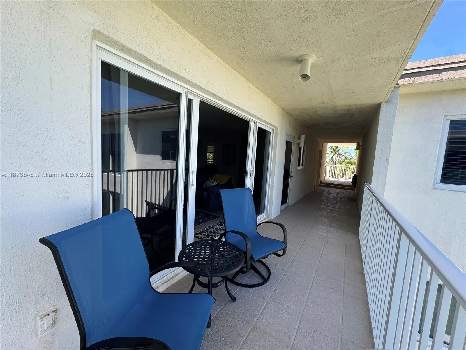 1203 Hillsboro Mile, #P2