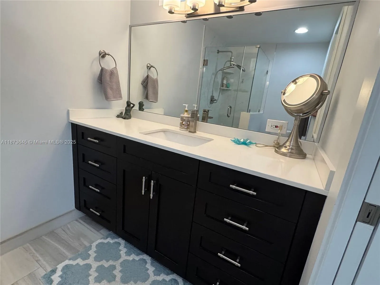1203 Hillsboro Mile, #P2