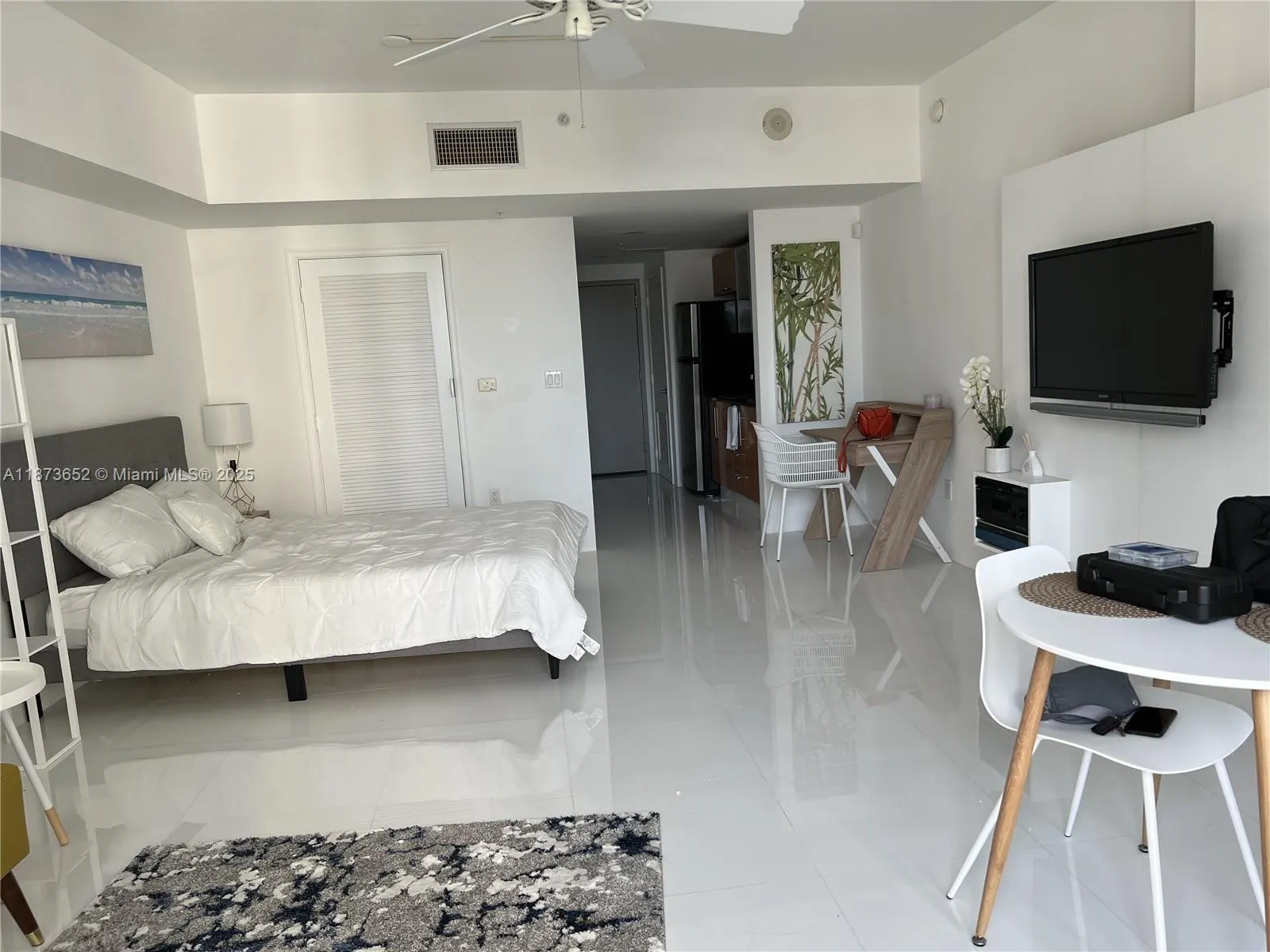 1750 N Bayshore Dr, #1212