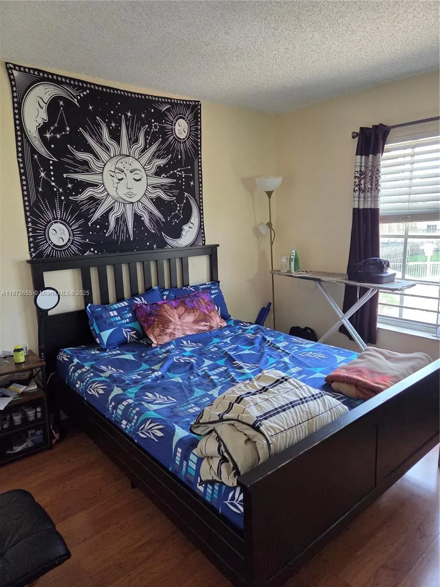 5231 Geneva Way, #205