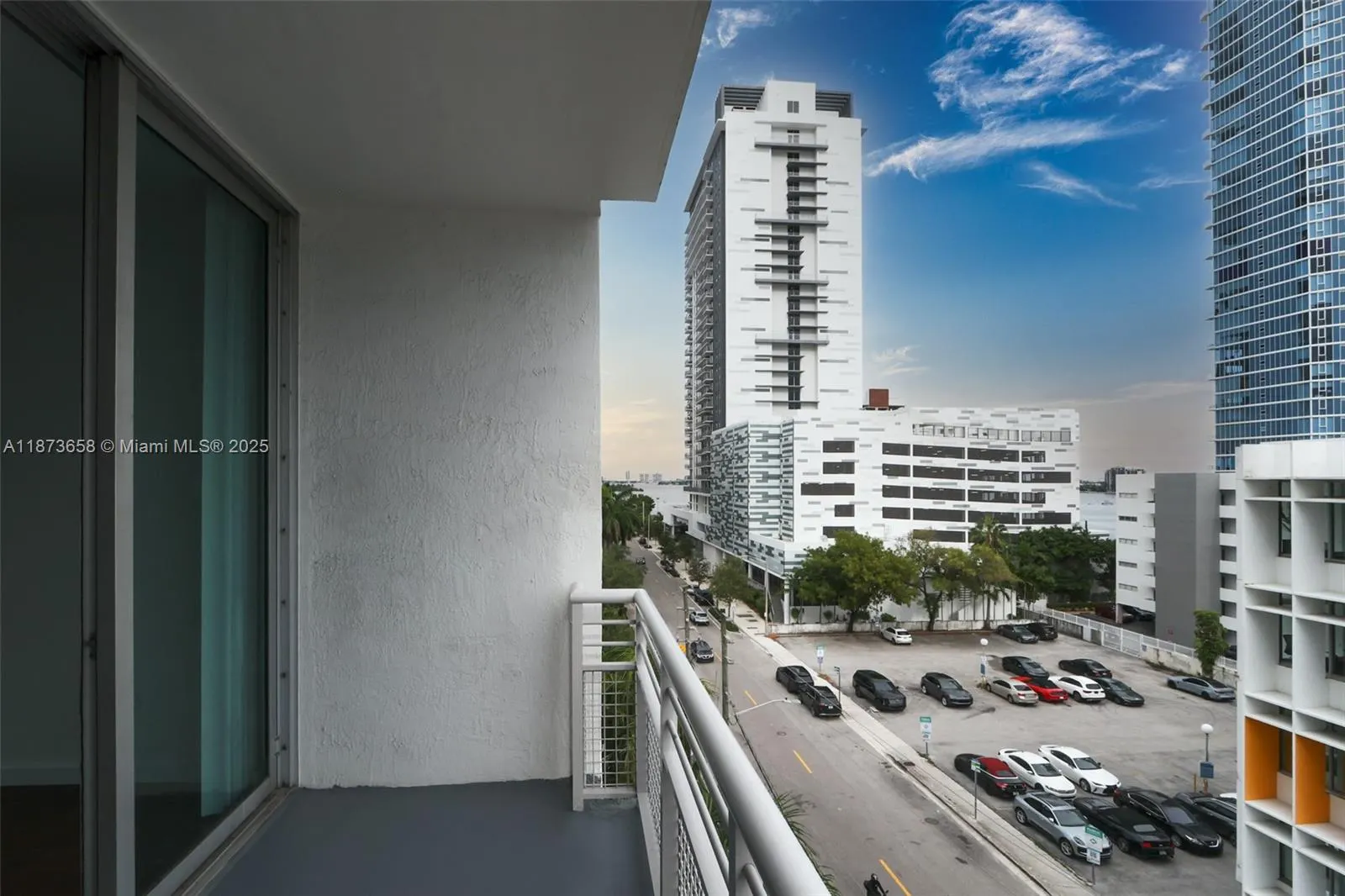 2200 NE 4th Ave, #501