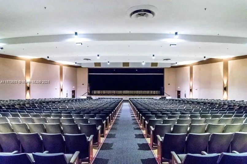 2042 Newcastle C, #2042