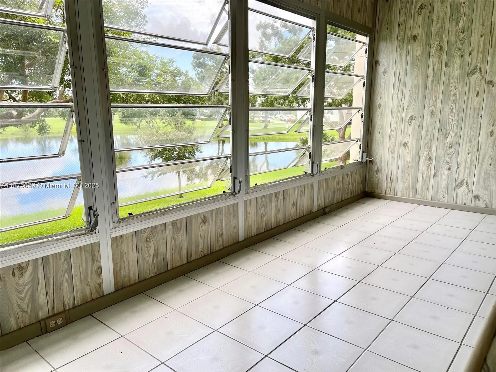2042 Newcastle C, #2042