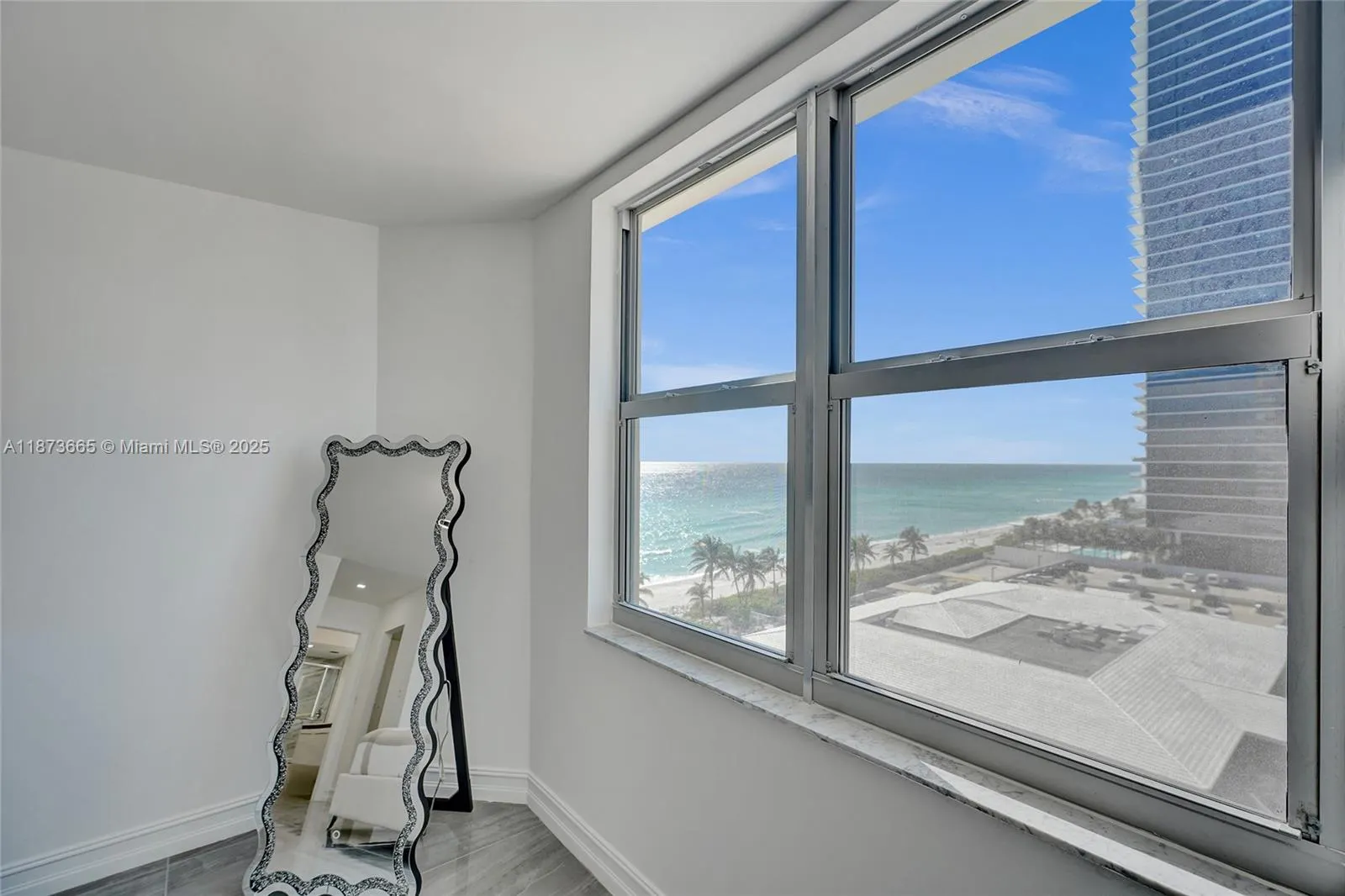 1950 S Ocean Dr, #8J