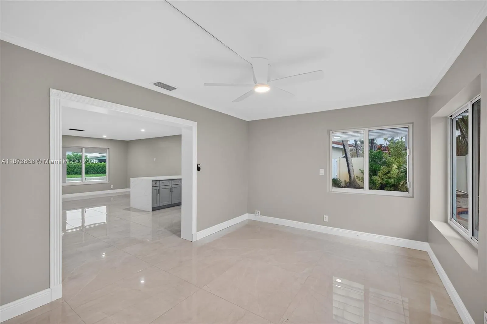 2201 NE 52nd St