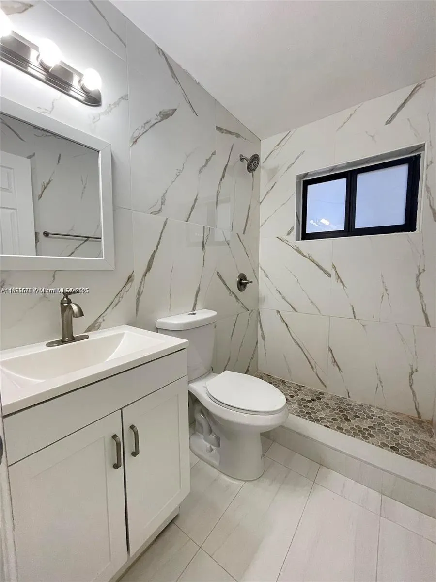 2300 SW 18th Ter, #2