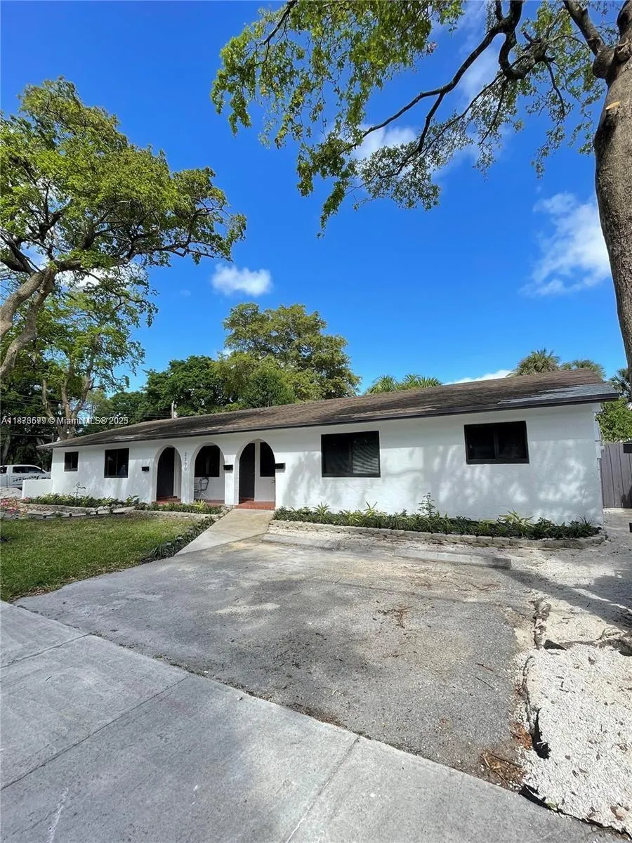 2300 SW 18th Ter, #2