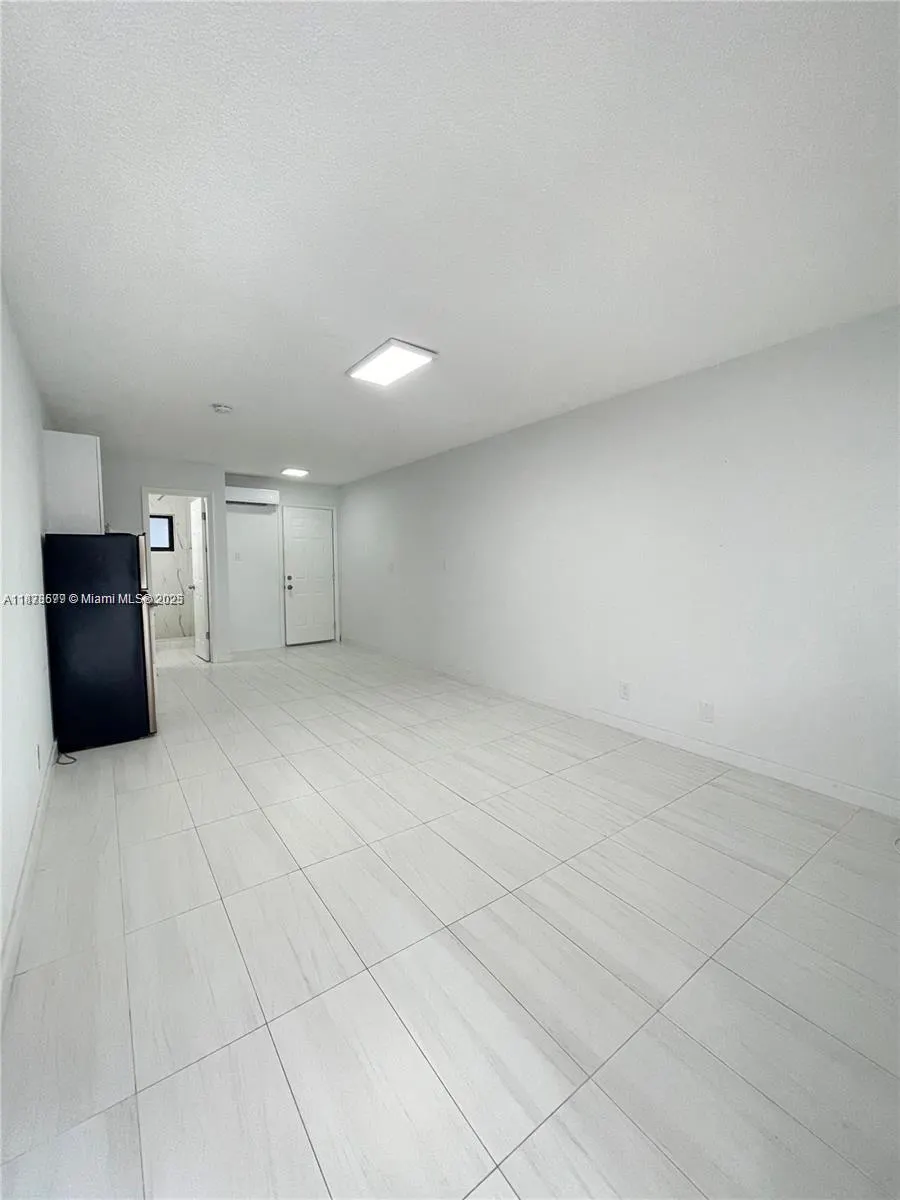 2300 SW 18th Ter, #2
