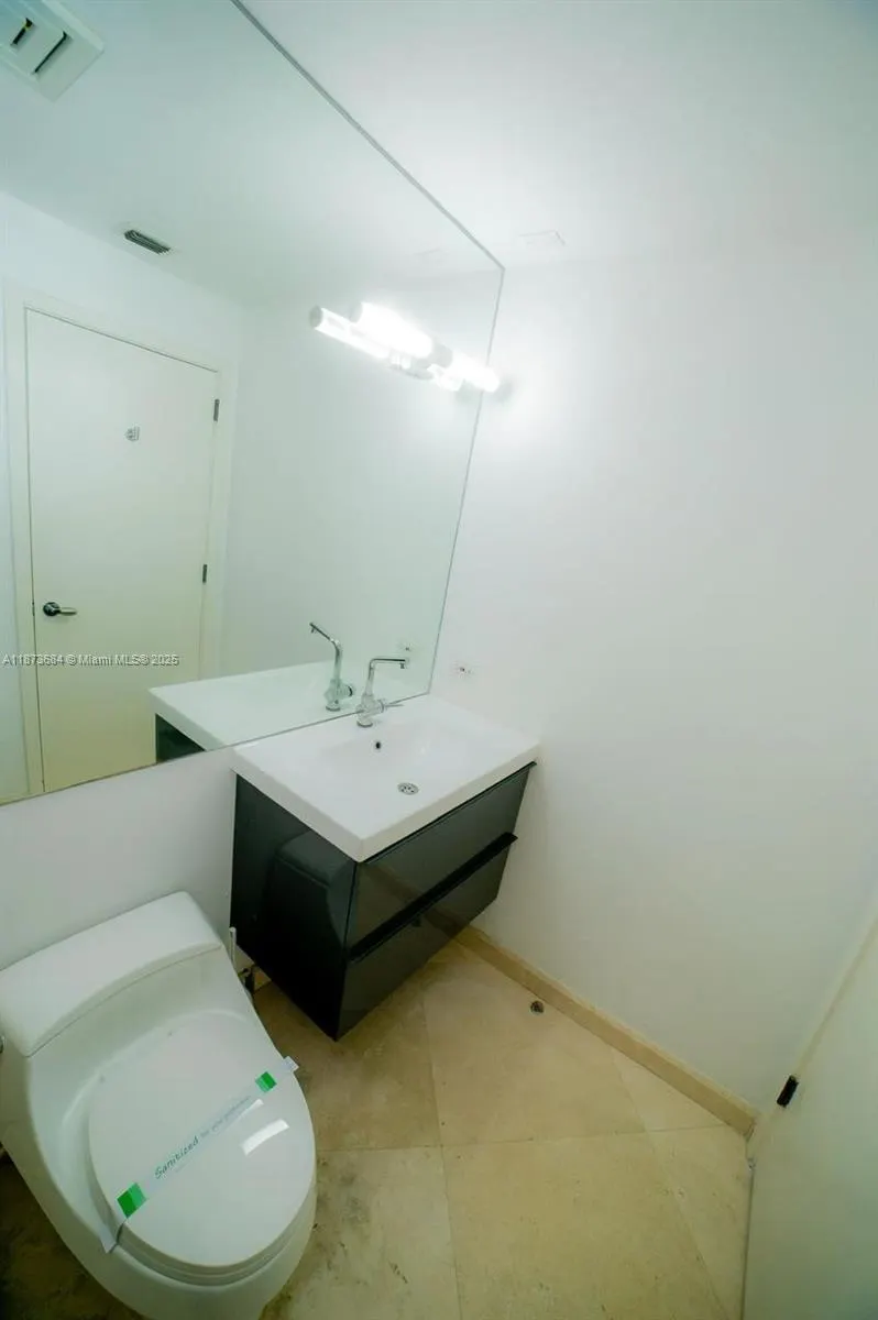19227 Fisher Island Dr, #19227