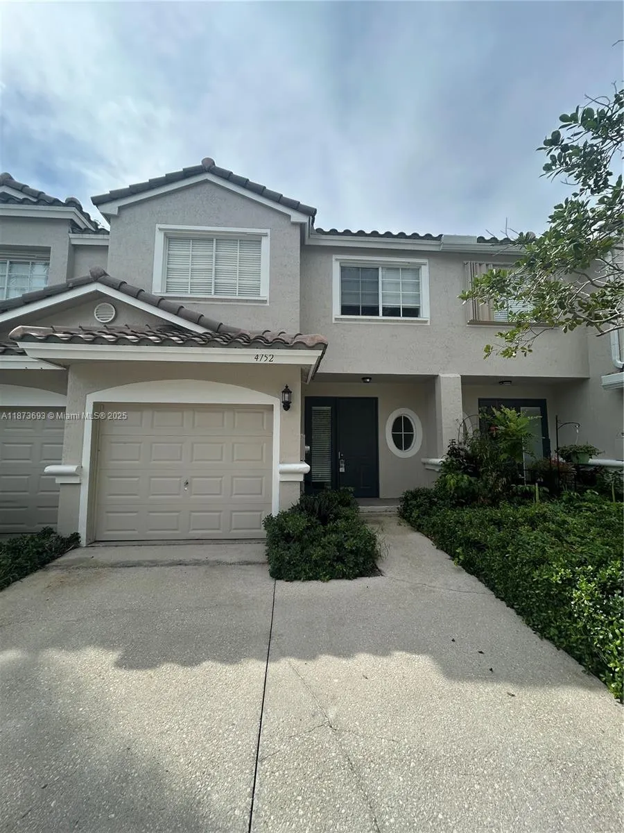 4752 NW 59th Mnr