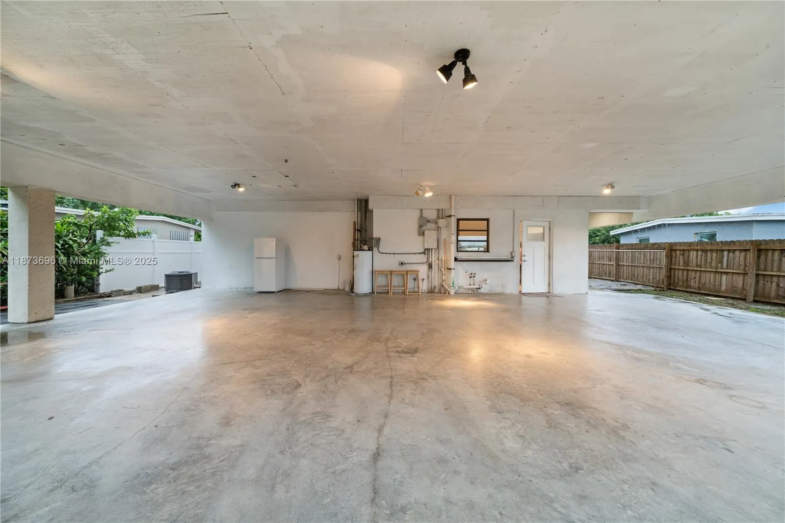 5677 Maypop Rd