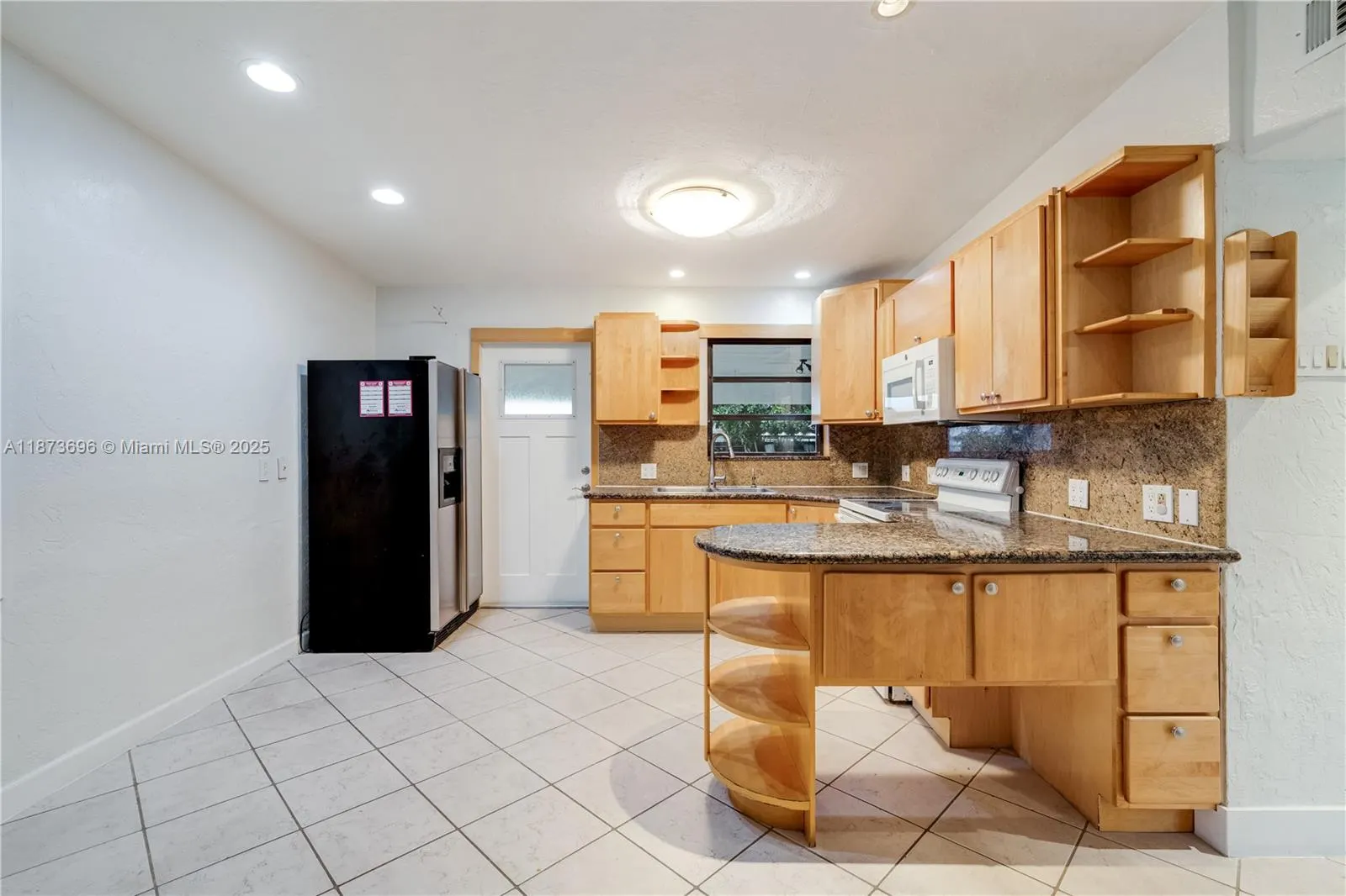 5677 Maypop Rd