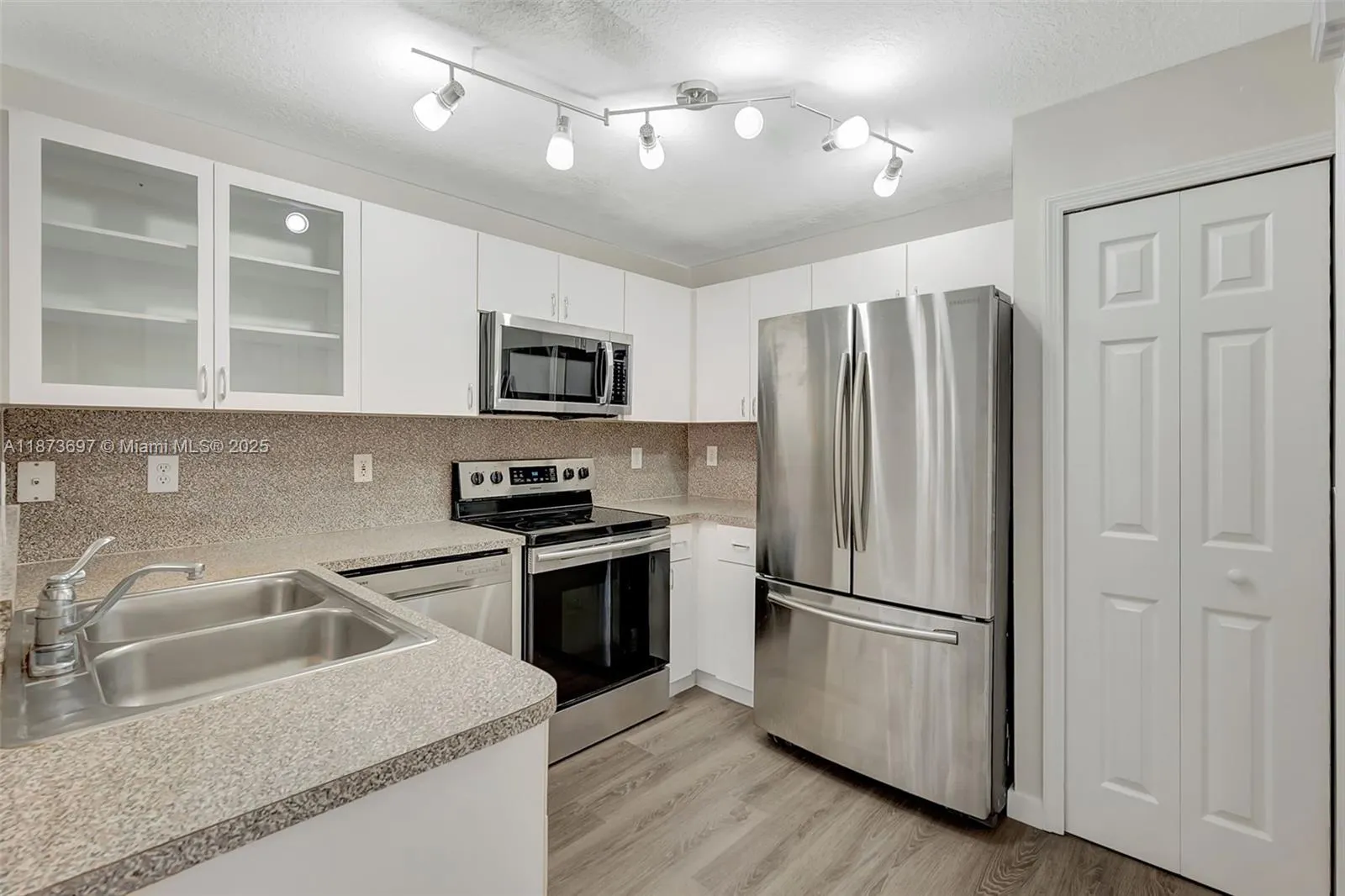 6141 NW 115th Pl, #352