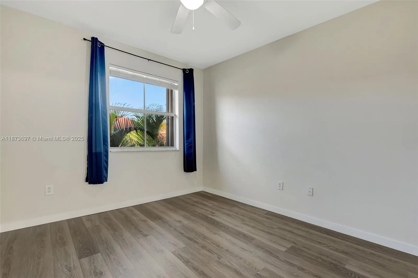 6141 NW 115th Pl, #352
