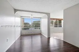 9491 Evergreen Pl, #207
