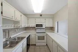 9491 Evergreen Pl, #207