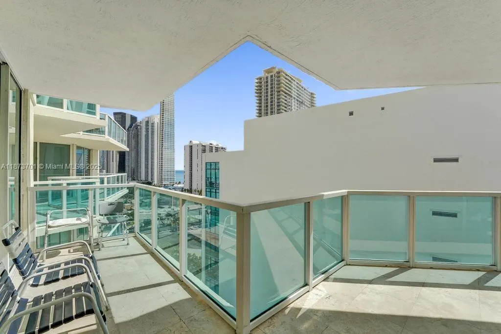 150 Sunny Isles Blvd, #1-1606