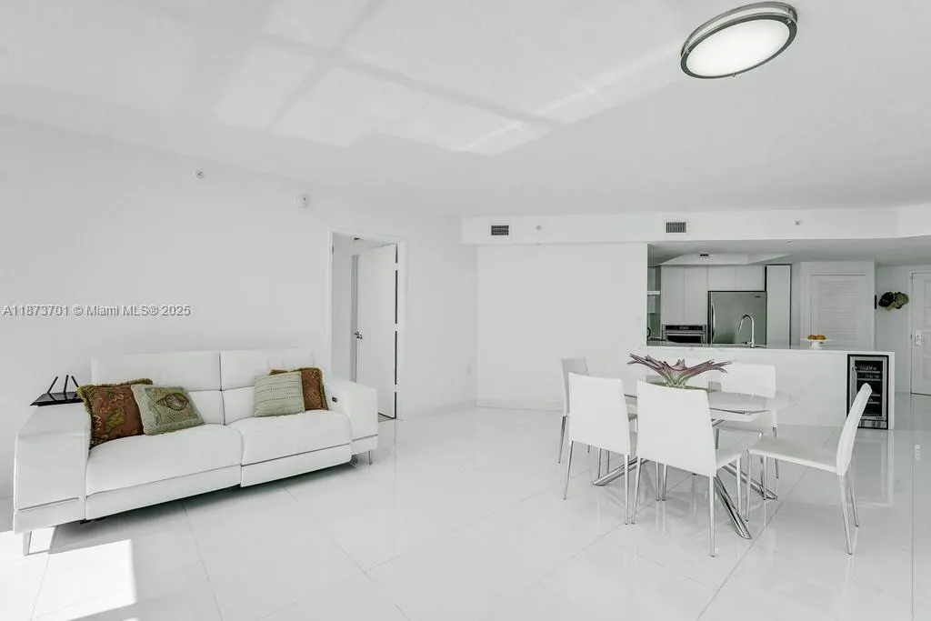 150 Sunny Isles Blvd, #1-1606