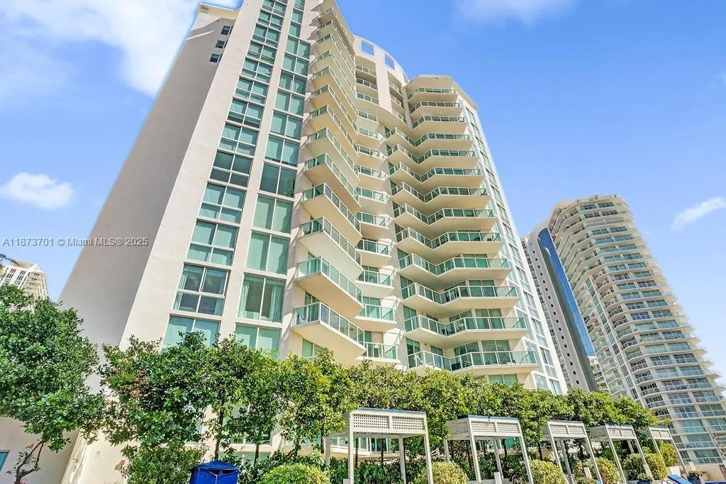 150 Sunny Isles Blvd, #1-1606