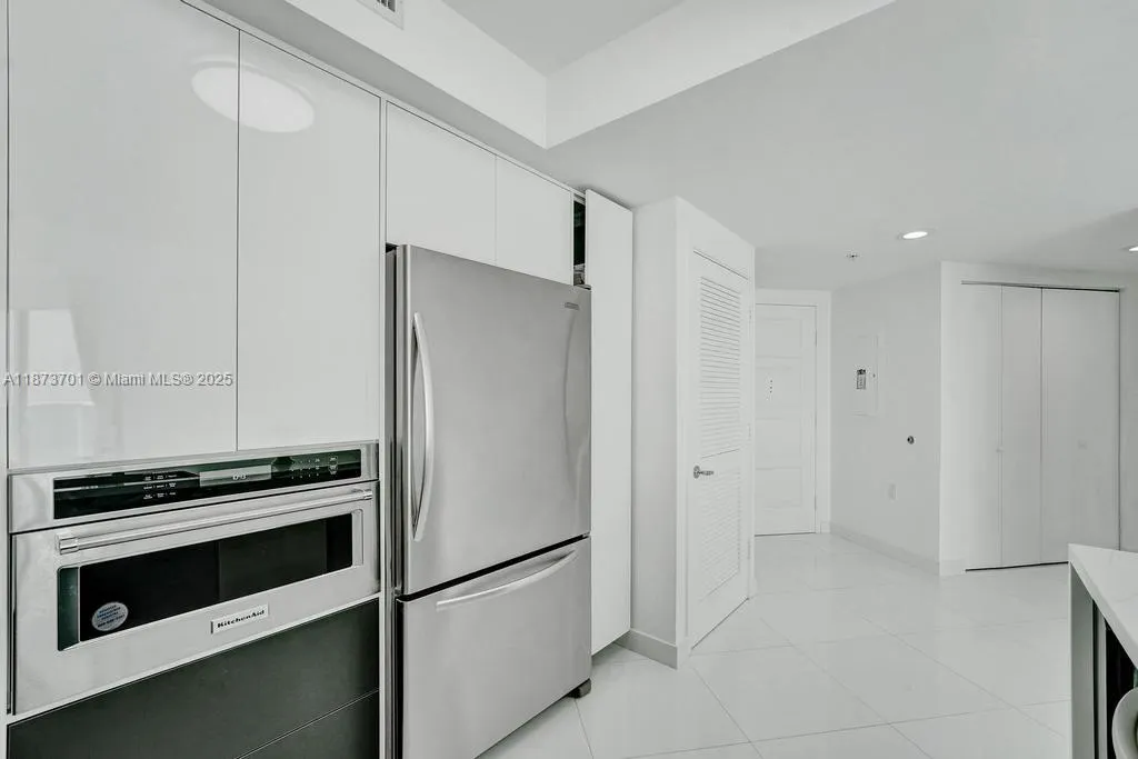 150 Sunny Isles Blvd, #1-1606