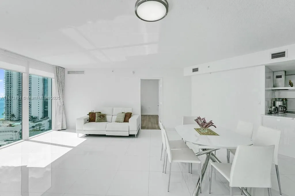 150 Sunny Isles Blvd, #1-1606
