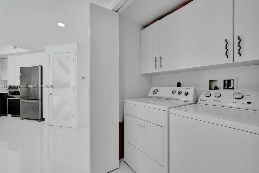 150 Sunny Isles Blvd, #1-1606
