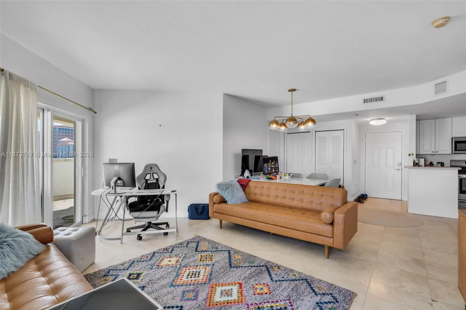 1627 SW 37th Ave, #207