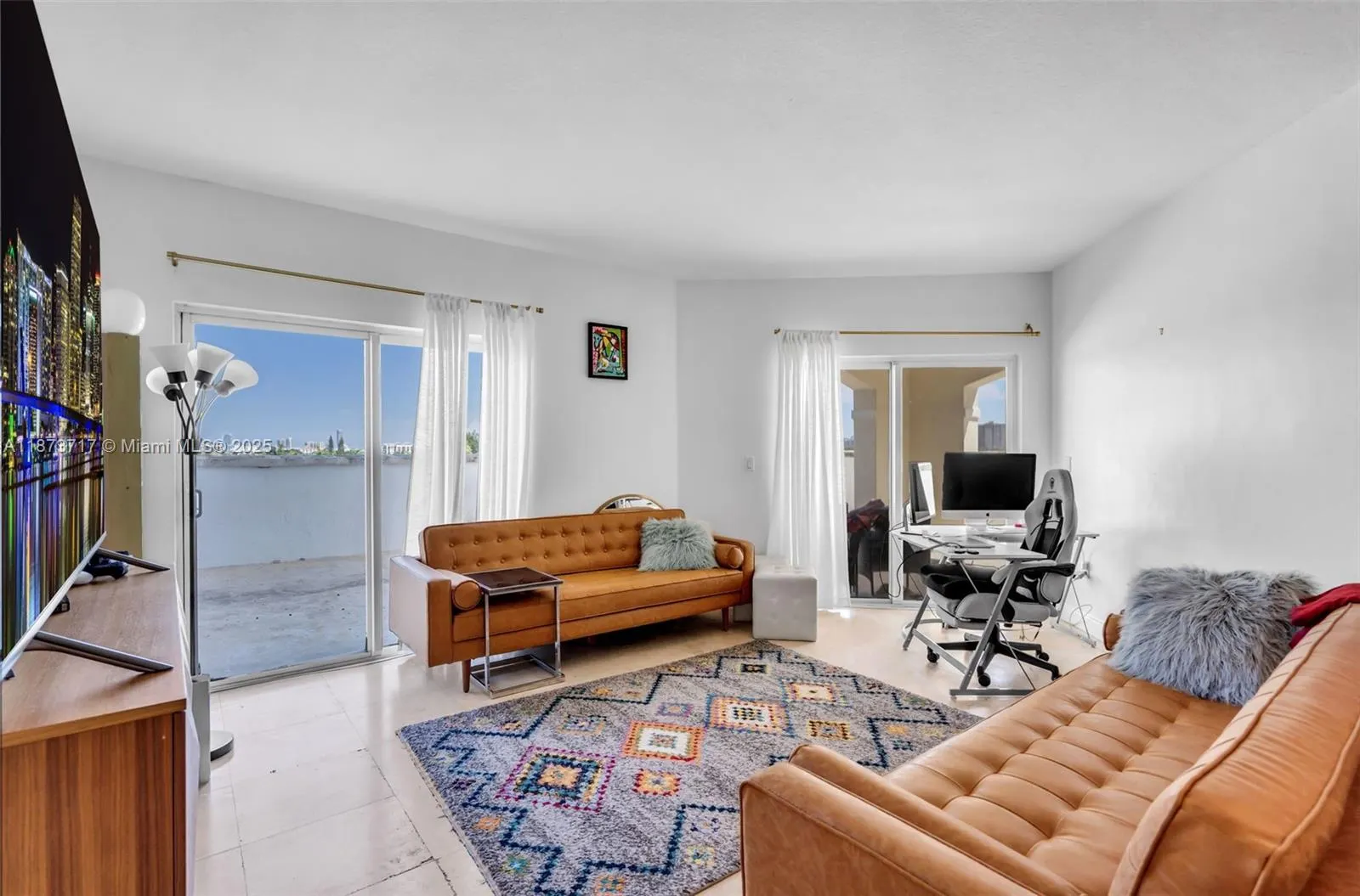 1627 SW 37th Ave, #207