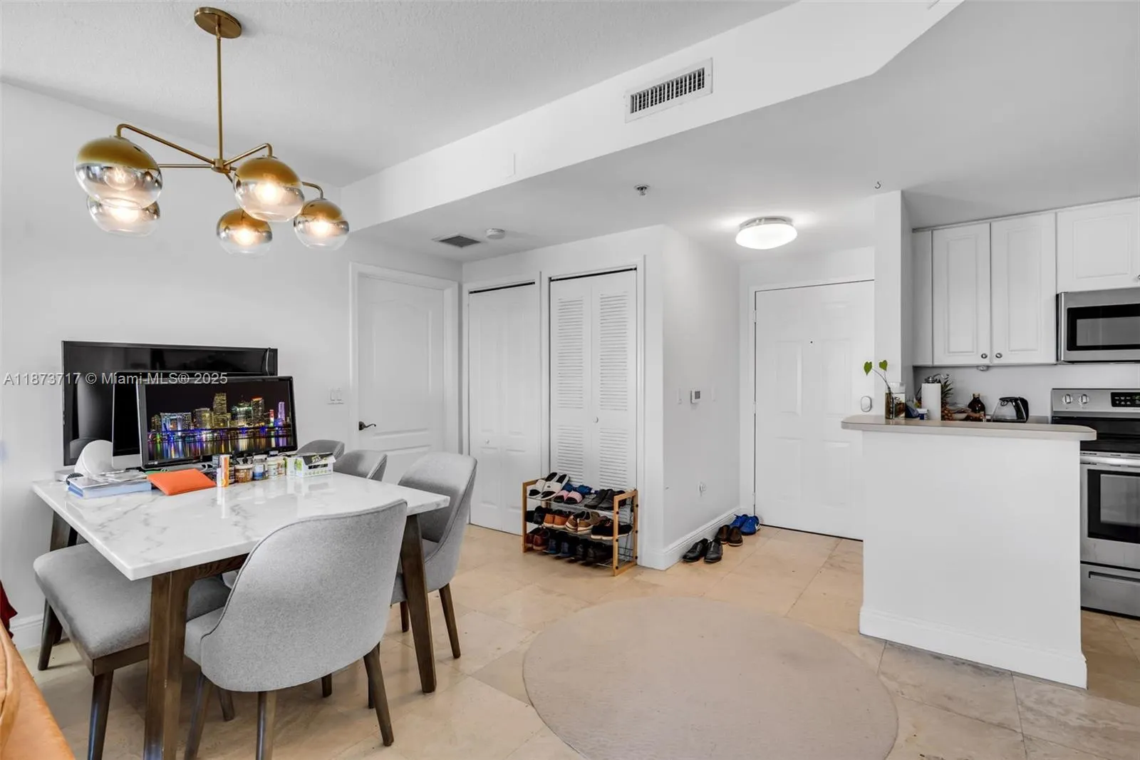 1627 SW 37th Ave, #207