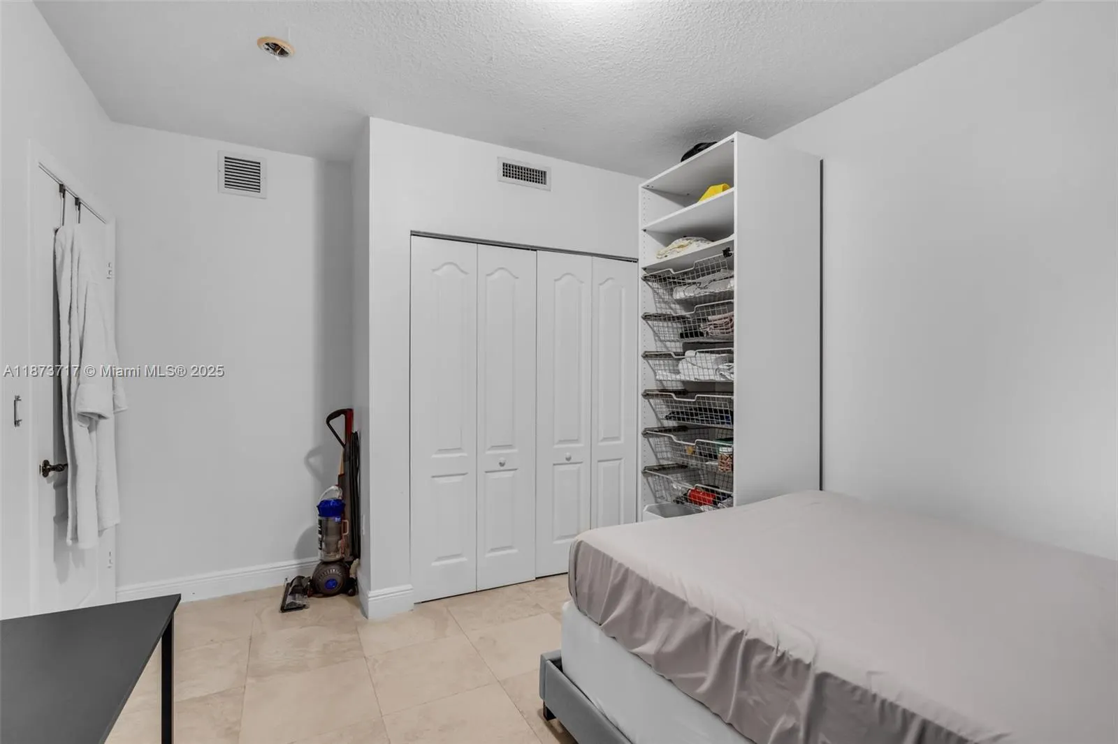 1627 SW 37th Ave, #207