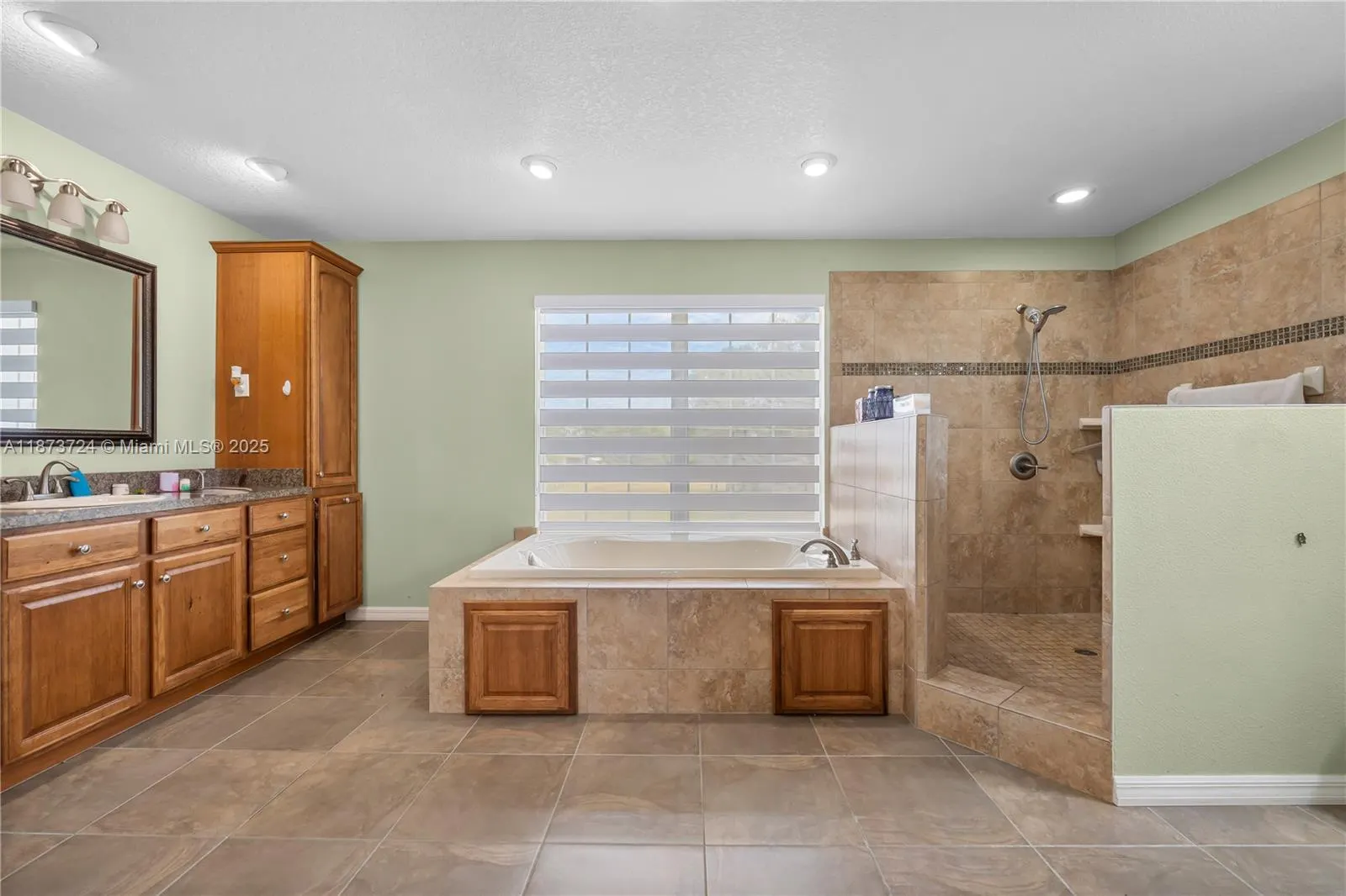5208 Oakdale Rd, #5208