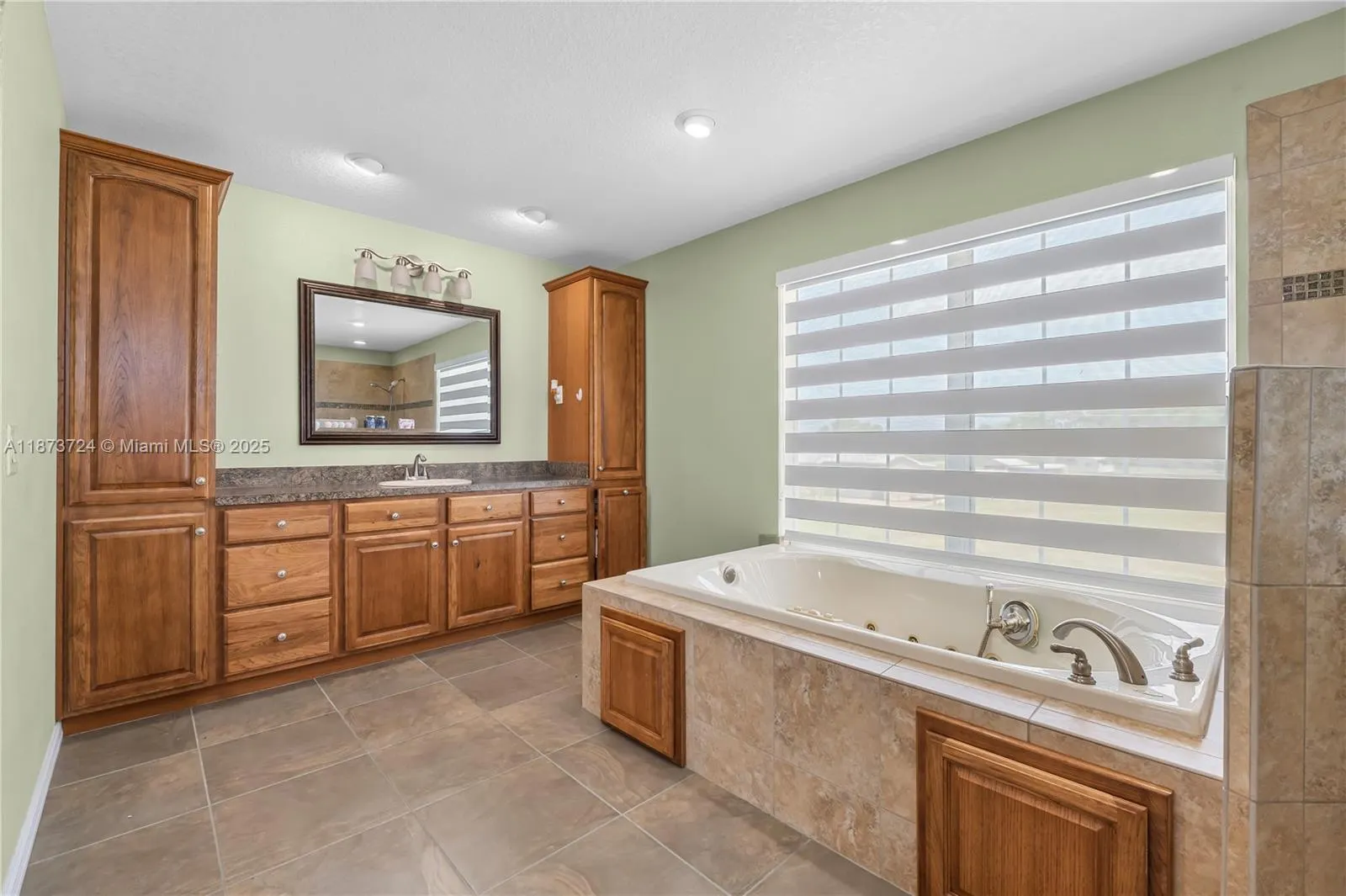 5208 Oakdale Rd, #5208