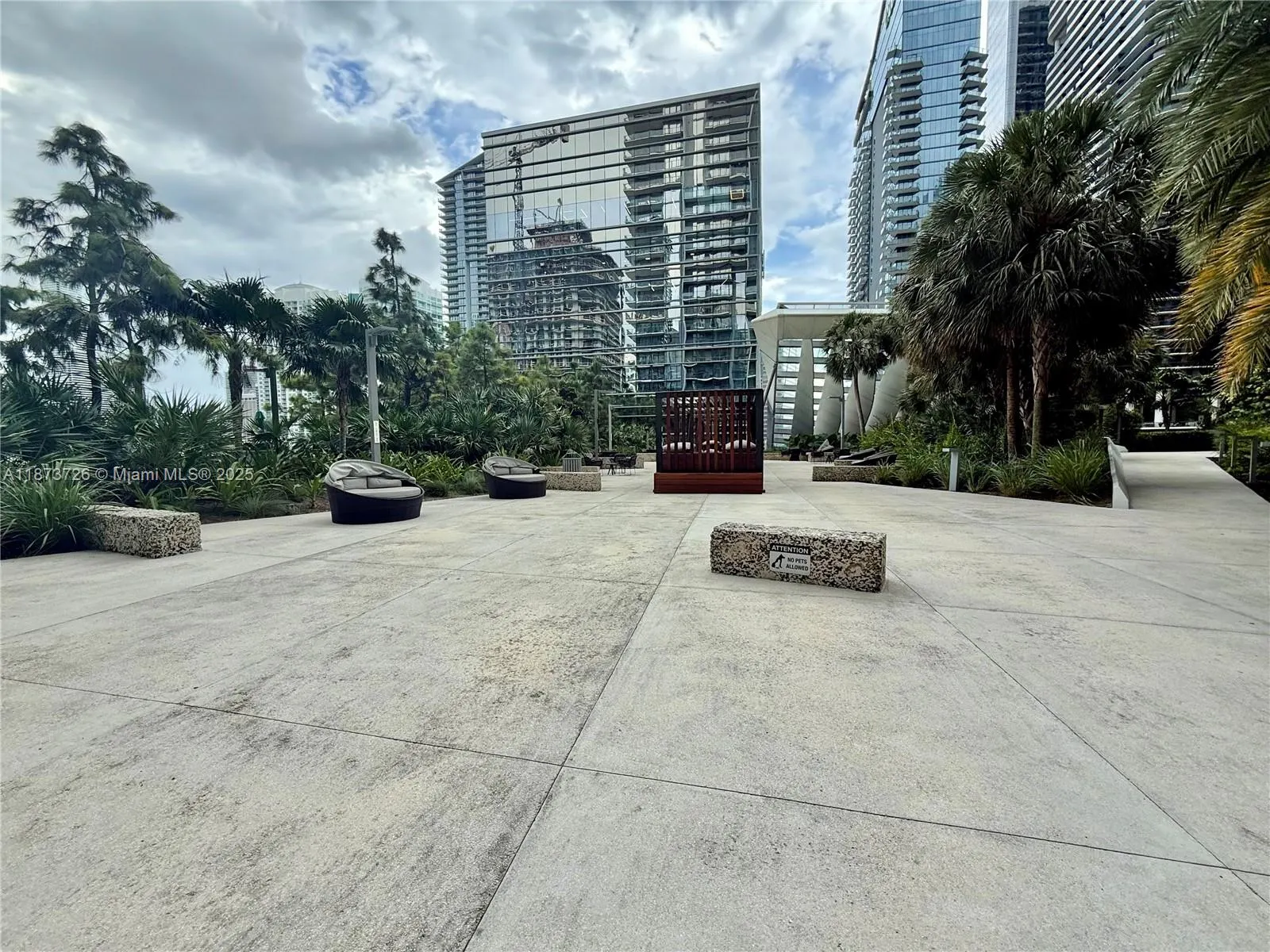 88 SW 7th St, #3105