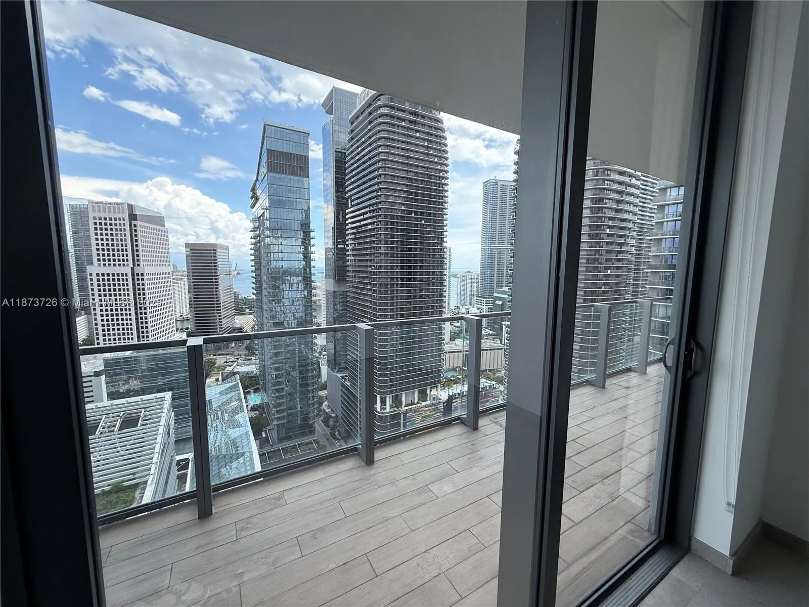 88 SW 7th St, #3105