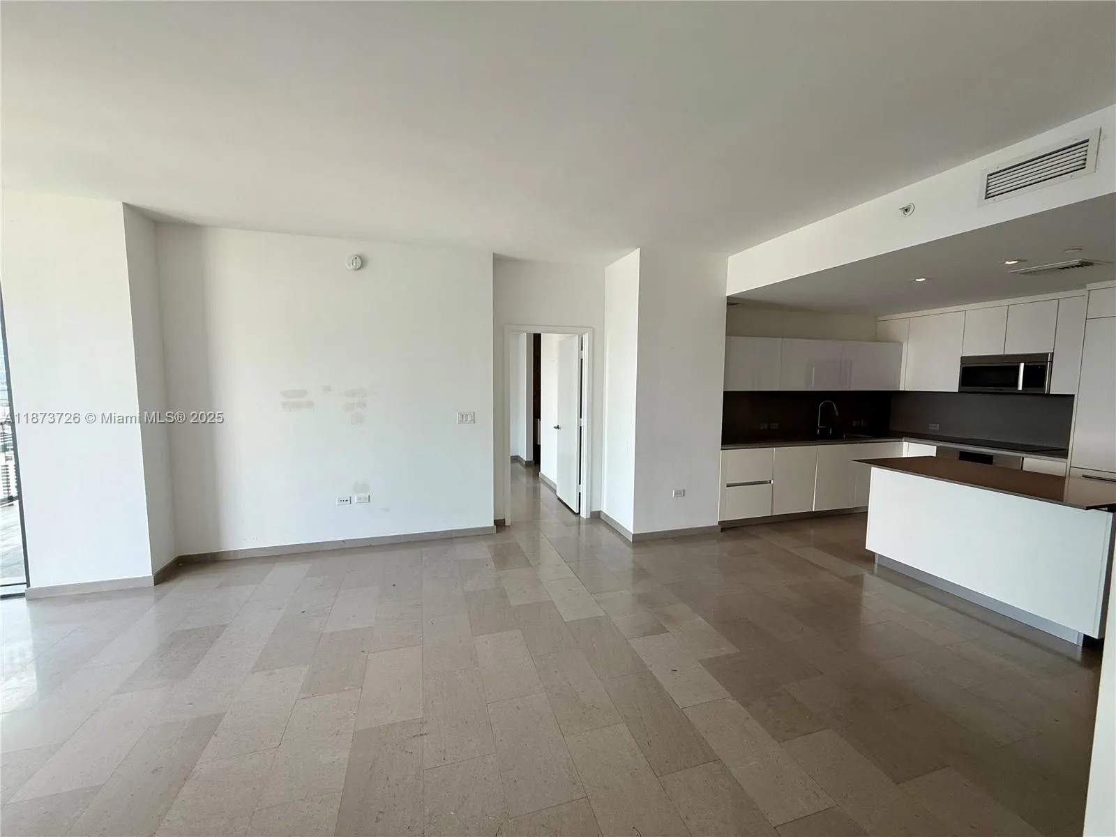 88 SW 7th St, #3105