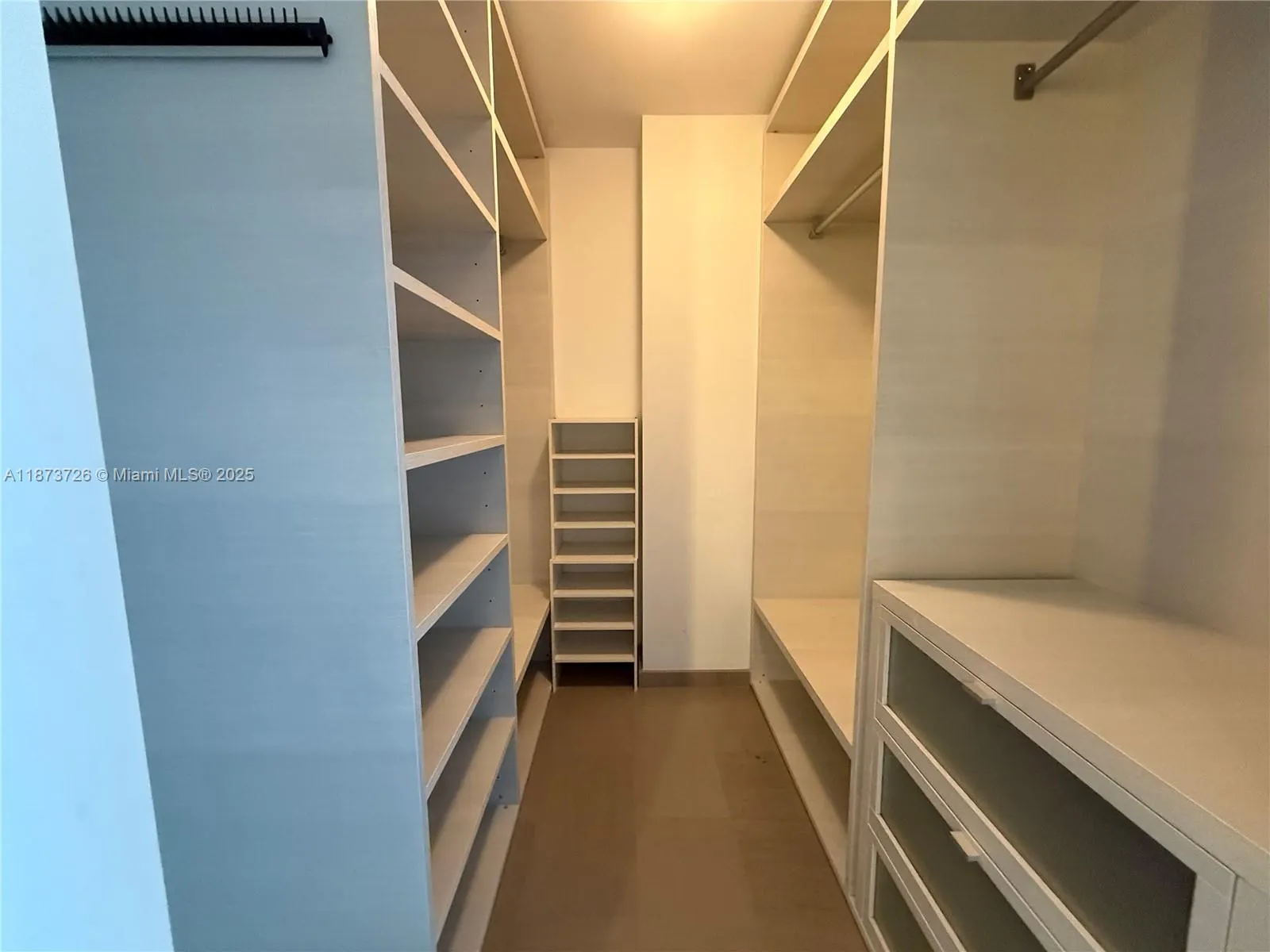 88 SW 7th St, #3105