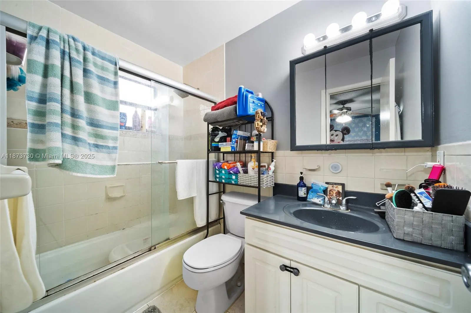 2500 SW 11th St
