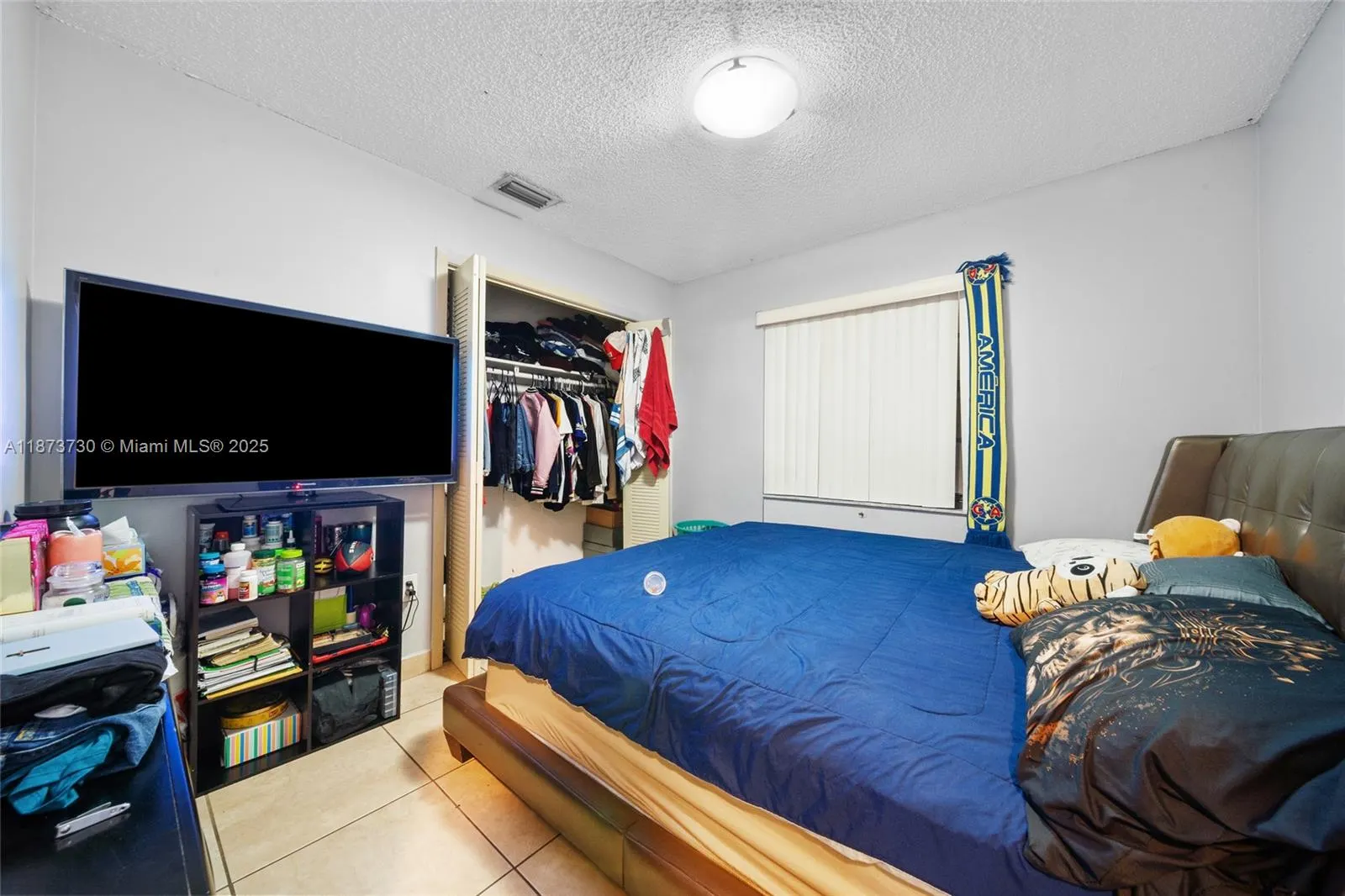 2500 SW 11th St