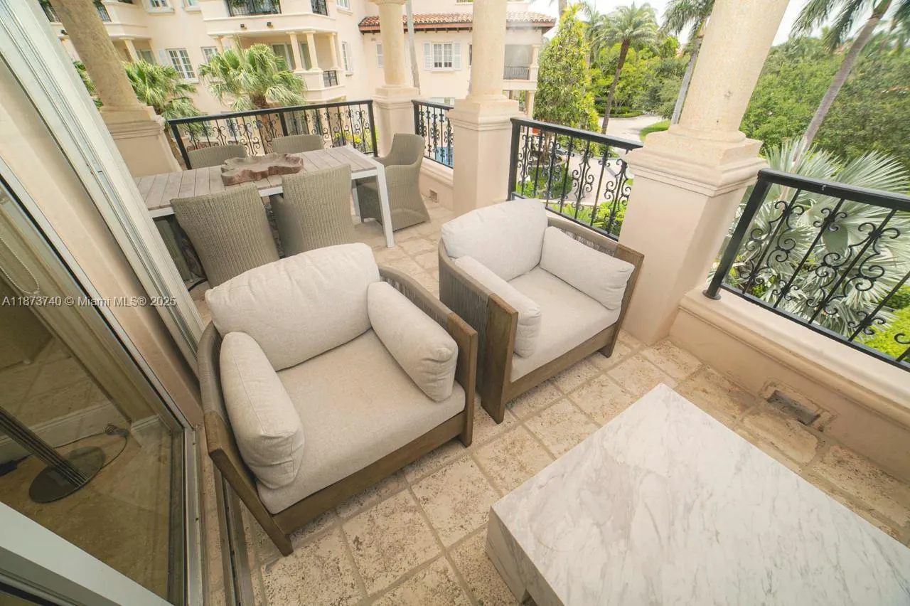 19237 Fisher Island Dr, #19237